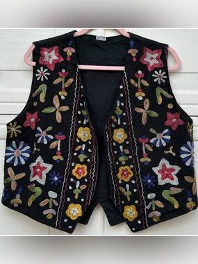 Vintage Black Embroidered Floral Vest